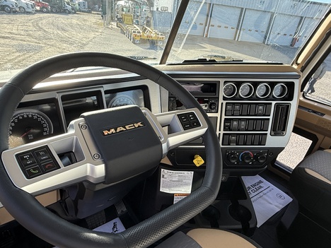 NEW 2027 MACK GR104F DUMP TRUCK #$vid