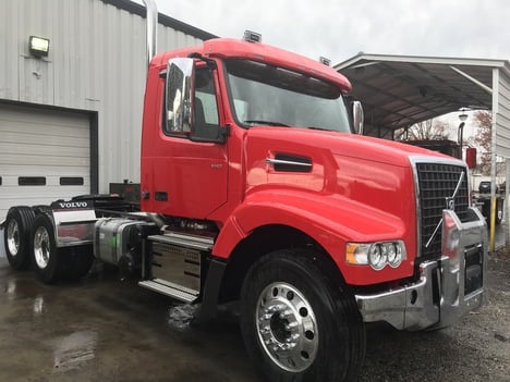 NEW 2027 VOLVO VHD64FT DAYCAB TRUCK #$vid
