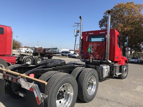 NEW 2027 VOLVO VHD64FT DAYCAB TRUCK #$vid
