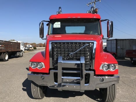 NEW 2027 VOLVO VHD64FT DAYCAB TRUCK #$vid