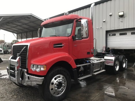 NEW 2027 VOLVO VHD64FT DAYCAB TRUCK #$vid