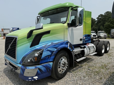 USED 2014 VOLVO VNL64T DAYCAB TRUCK #$vid