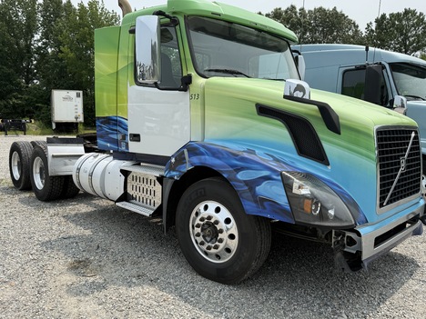 USED 2014 VOLVO VNL64T DAYCAB TRUCK #$vid