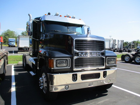 USED 2022 MACK PI64T TANDEM AXLE SLEEPER TRUCK #$vid