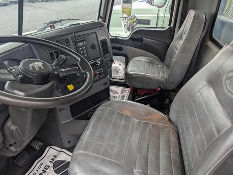 USED 2017 MACK GU533 FLATBED TRUCK #$vid