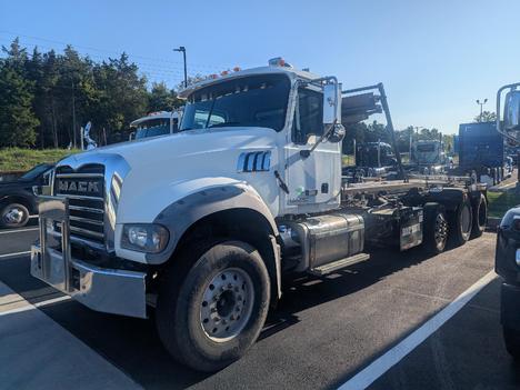 2016 MACK GU713 Rollback Truck #1944 2016 MACK GU713 Rollback Truck #1944