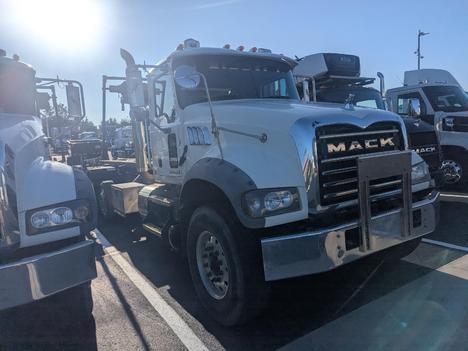 USED 2016 MACK GU713 ROLLBACK TRUCK #$vid