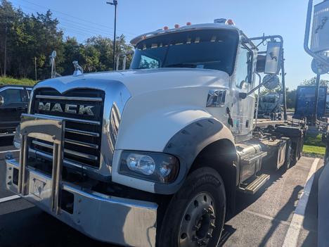USED 2016 MACK GU713 ROLLBACK TRUCK #$vid