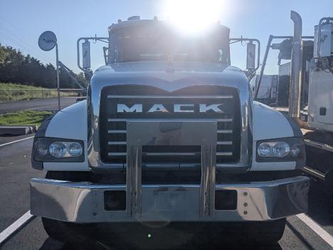 USED 2016 MACK GU713 ROLLBACK TRUCK #$vid