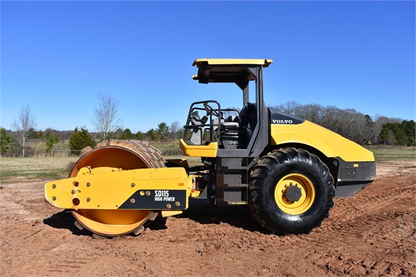 USED 2014 VOLVO SD115 COMPACTOR EQUIPMENT #2520