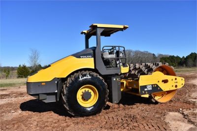 USED 2014 VOLVO SD115 COMPACTOR EQUIPMENT #2520-11
