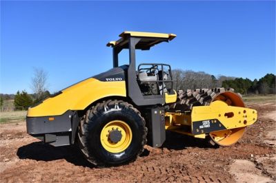 USED 2014 VOLVO SD115 COMPACTOR EQUIPMENT #2520-13