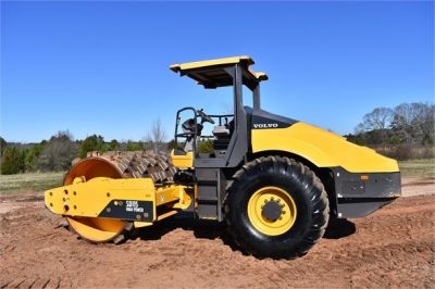 USED 2014 VOLVO SD115 COMPACTOR EQUIPMENT #2520-6