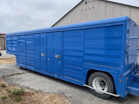 2000 MICKEY 16 BAY Beverage Trailer #2797