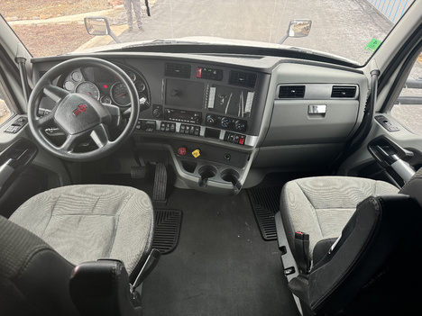 https://www.imanpro.net/pub/co/c1truck/photo/1051/13.jpg?20251222161505