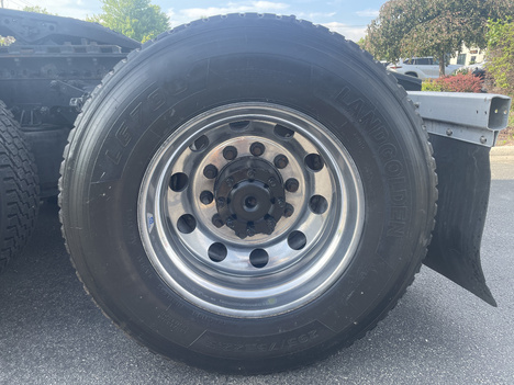 https://www.imanpro.net/pub/co/c1truck/photo/1057/14.jpg?20260604105256