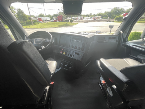 https://www.imanpro.net/pub/co/c1truck/photo/1057/24.jpg?20260604105256