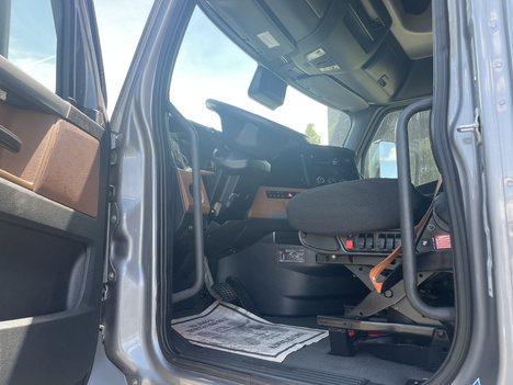 https://www.imanpro.net/pub/co/c1truck/photo/1058/20.jpg?20260521091808