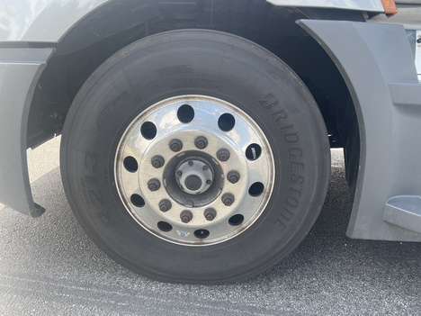 https://www.imanpro.net/pub/co/c1truck/photo/1058/9.jpg?20260521091808