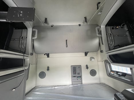 https://www.imanpro.net/pub/co/c1truck/photo/1076/14.jpg?20260527151355