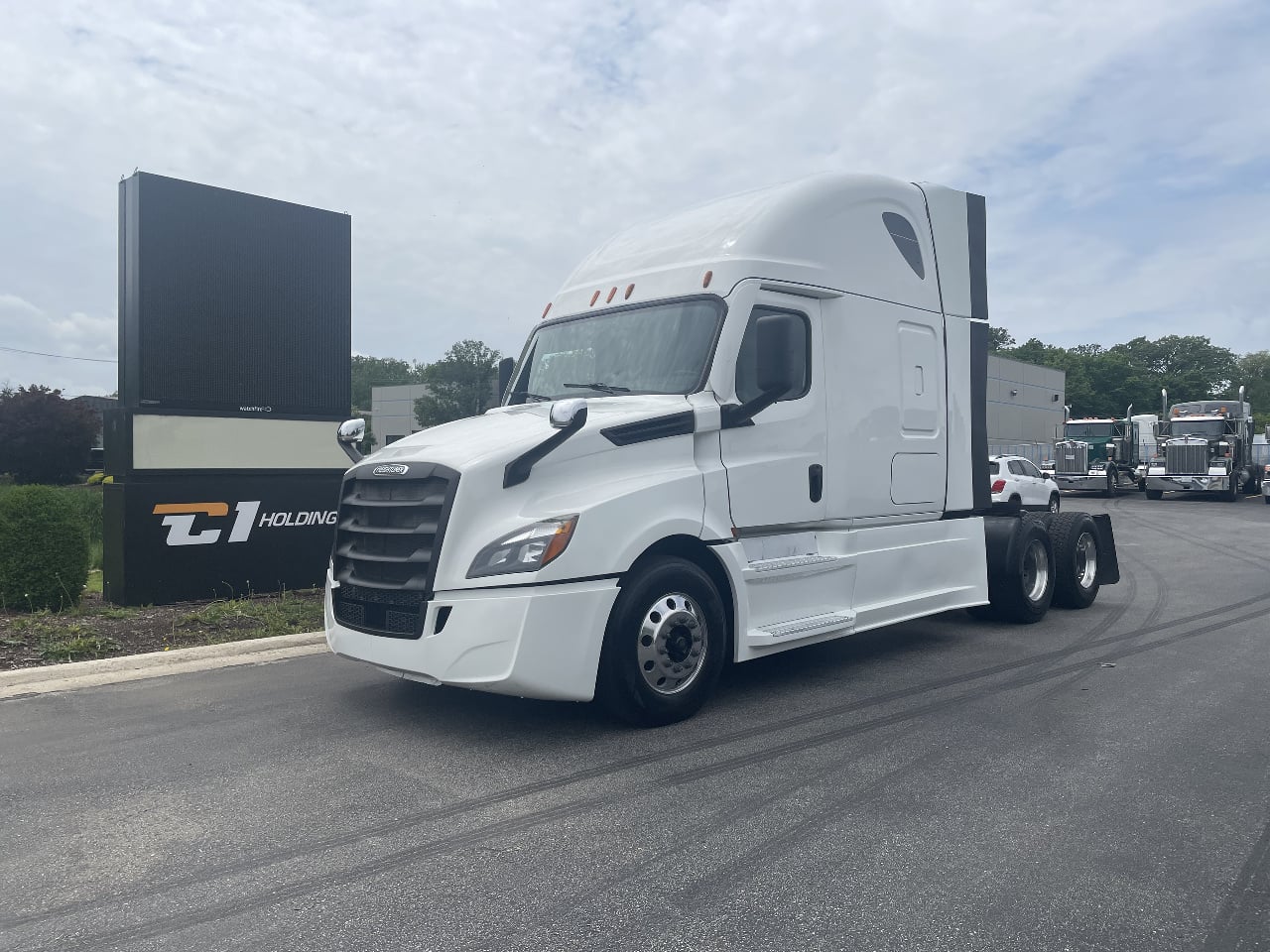 2020 FREIGHTLINER Cascadia Sleeper #1 2020 FREIGHTLINER Cascadia Sleeper #1