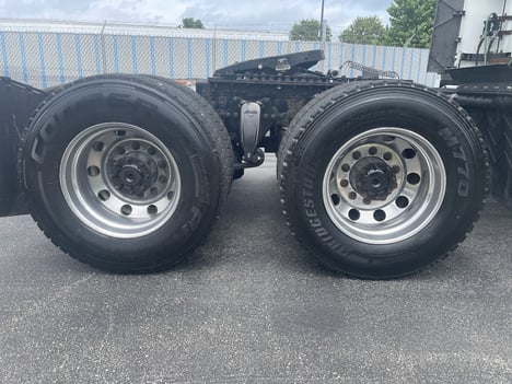 https://www.imanpro.net/pub/co/c1truck/photo/1077/13.jpg?20260519140528