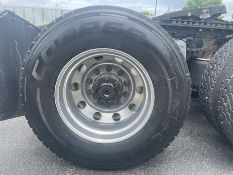 https://www.imanpro.net/pub/co/c1truck/photo/1077/14.jpg?20260519140528