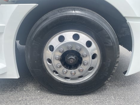 https://www.imanpro.net/pub/co/c1truck/photo/1077/17.jpg?20260519140528