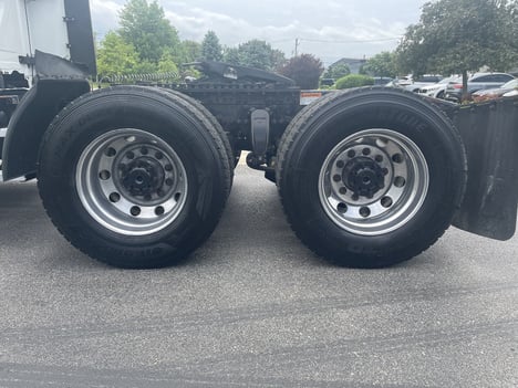 https://www.imanpro.net/pub/co/c1truck/photo/1077/8.jpg?20260519140528