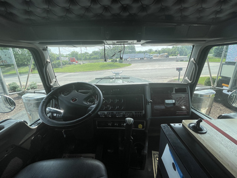 https://www.imanpro.net/pub/co/c1truck/photo/1079/26.jpg?20260611133636
