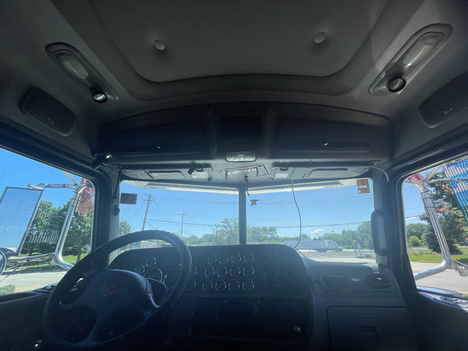 https://www.imanpro.net/pub/co/c1truck/photo/1083/32.jpg?20260615153050