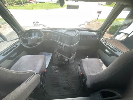 https://www.imanpro.net/pub/co/c1truck/photo/1085/26.jpg?20260630134514