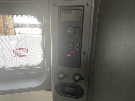 https://www.imanpro.net/pub/co/c1truck/photo/1085/32.jpg?20260630134514