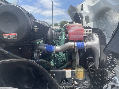 https://www.imanpro.net/pub/co/c1truck/photo/1085/34.jpg?20260630134514