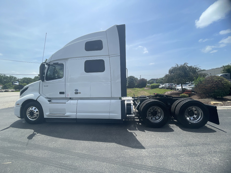 https://www.imanpro.net/pub/co/c1truck/photo/1085/8.jpg?20260630134514