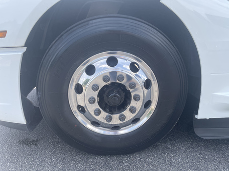https://www.imanpro.net/pub/co/c1truck/photo/1085/9.jpg?20260630134514