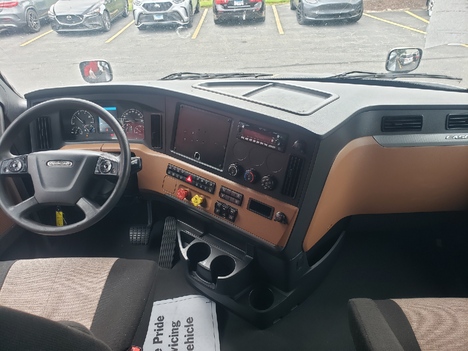 https://www.imanpro.net/pub/co/c1truck/photo/1086/11.jpg?20260626102756