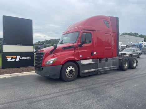 2020 FREIGHTLINER CASCADIA Sleeper #1087 2020 FREIGHTLINER CASCADIA Sleeper #1087