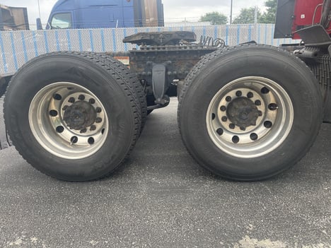 https://www.imanpro.net/pub/co/c1truck/photo/1087/16.jpg?20260720145512