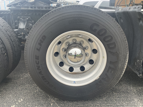 https://www.imanpro.net/pub/co/c1truck/photo/1091/19.jpg?20260813104124
