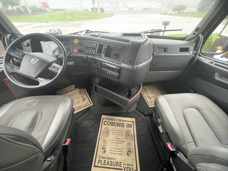 https://www.imanpro.net/pub/co/c1truck/photo/1091/25.jpg?20260813104124