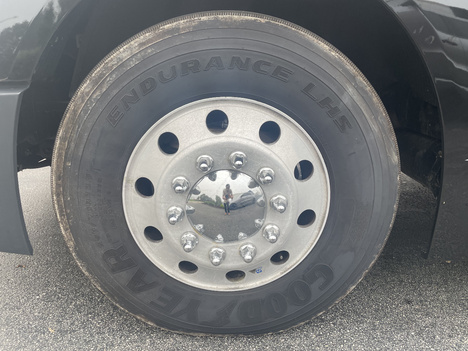https://www.imanpro.net/pub/co/c1truck/photo/1091/9.jpg?20260813104124