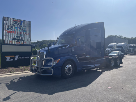 2023 KENWORTH T680 Sleeper #1092