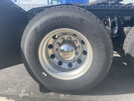 https://www.imanpro.net/pub/co/c1truck/photo/1092/18.jpg?20260820165839