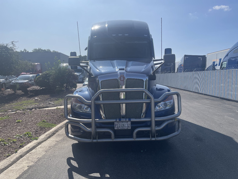 https://www.imanpro.net/pub/co/c1truck/photo/1092/2.jpg?20260820165839