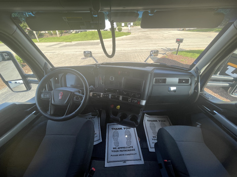 https://www.imanpro.net/pub/co/c1truck/photo/1092/27.jpg?20260820165839