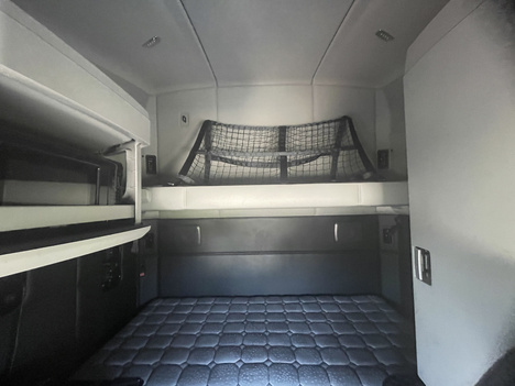 https://www.imanpro.net/pub/co/c1truck/photo/1092/30.jpg?20260820165839