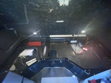 https://www.imanpro.net/pub/co/c1truck/photo/1092/32.jpg?20260820165839