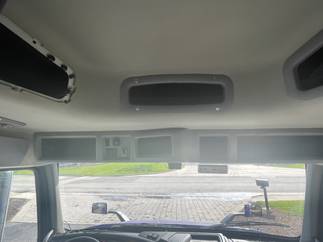 https://www.imanpro.net/pub/co/c1truck/photo/1103/21.jpg?20260901120432