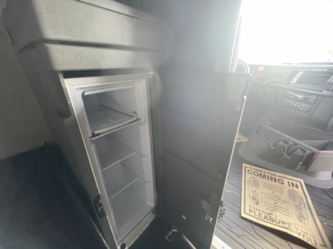 https://www.imanpro.net/pub/co/c1truck/photo/1103/24.jpg?20260901120432